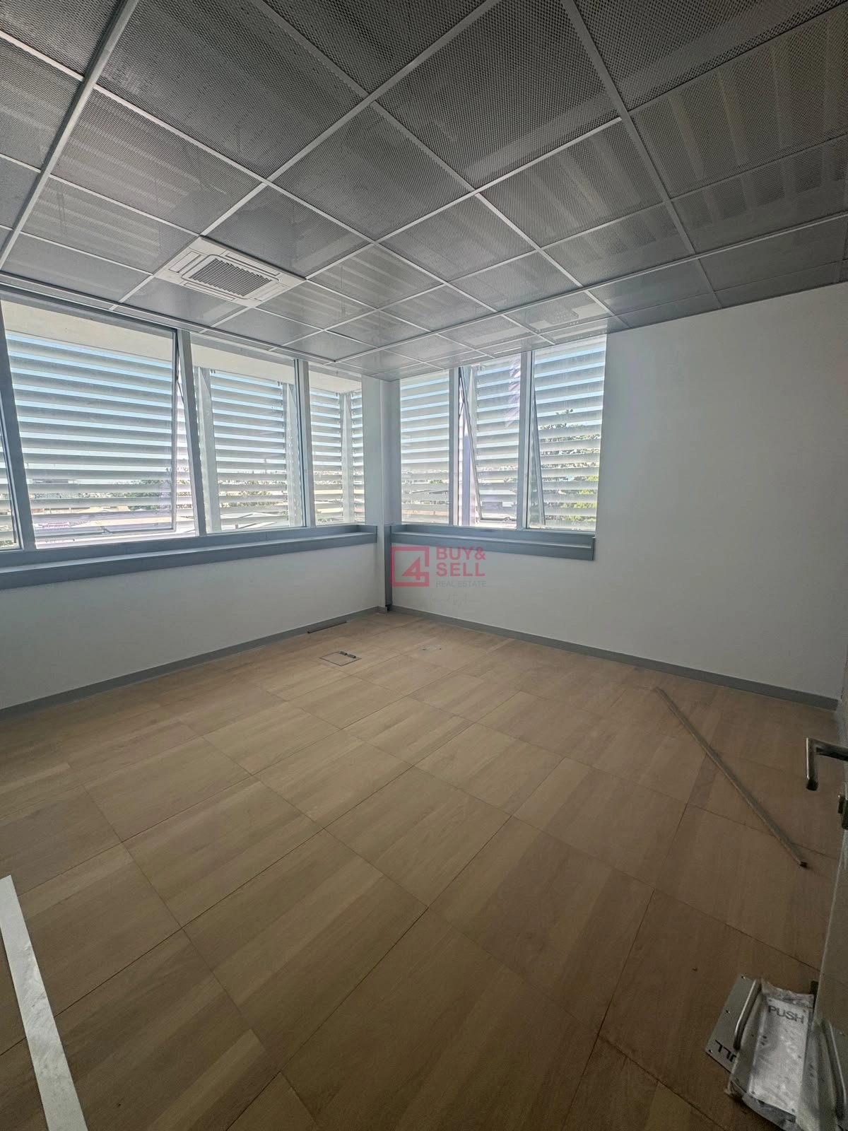 290m² Office for Rent in Limassol – Agios Athanasios