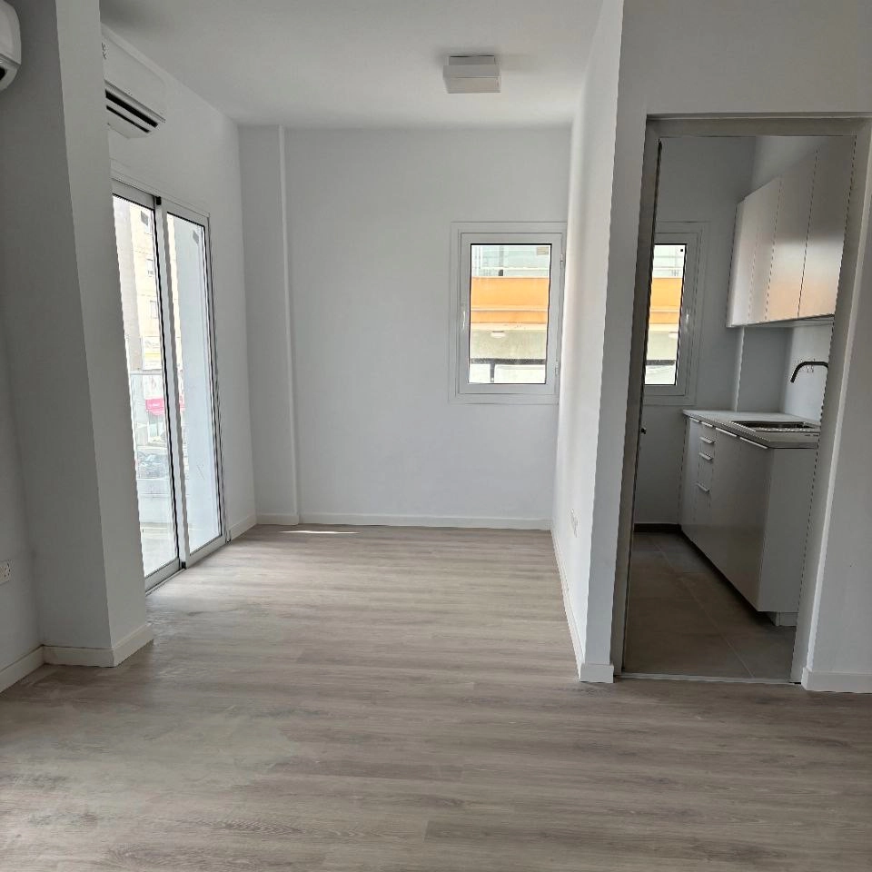 100m² Office for Rent