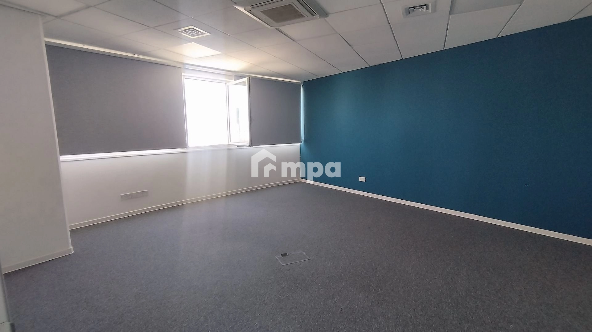180m² Office for Rent in Nicosia District