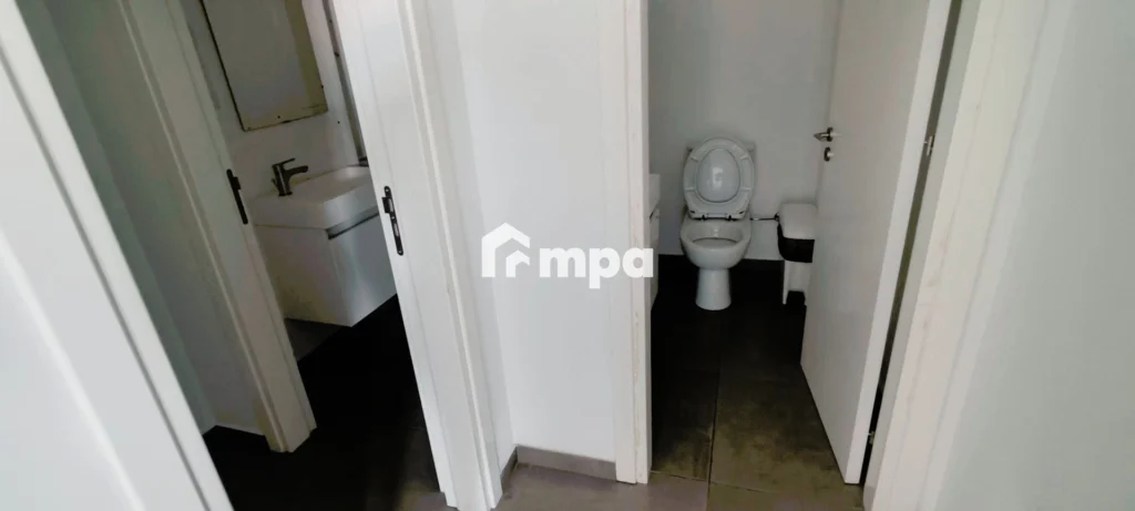 180m² Office for Rent in Nicosia District