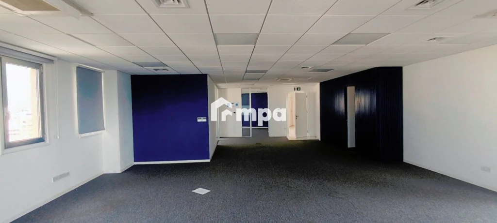 180m² Office for Rent in Nicosia District