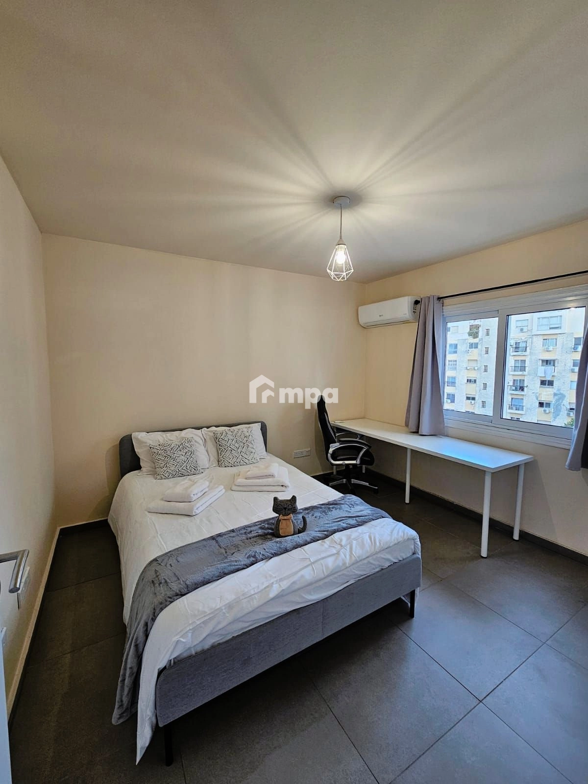 4 Bedroom Apartment for Sale in Agioi Omologites, Nicosia District