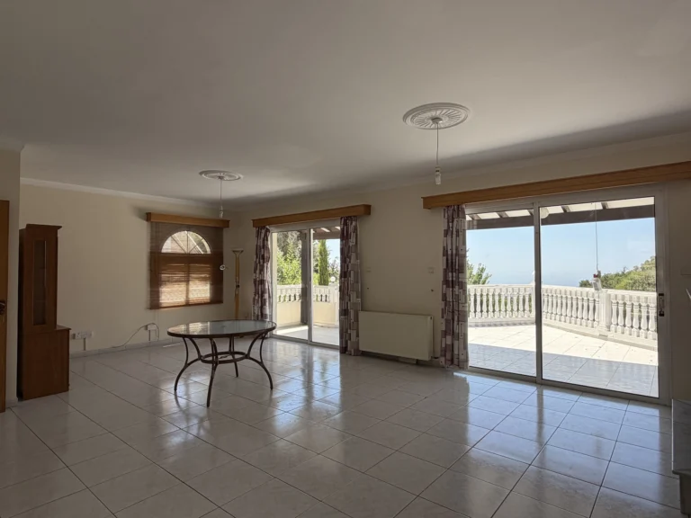 Cheap Houses and Villas for Sale Paphos up to 400000 euro