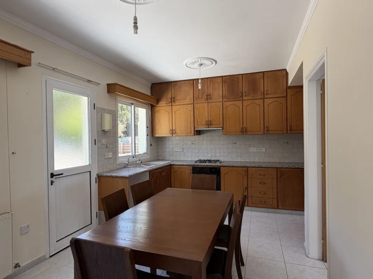 Cheap Houses and Villas for Sale Paphos up to 400000 euro