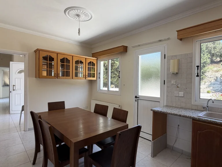 Cheap Houses and Villas for Sale Paphos up to 400000 euro