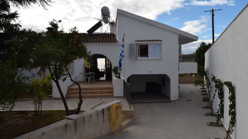 3 Bedroom House for Sale in Coral Bay, Paphos District