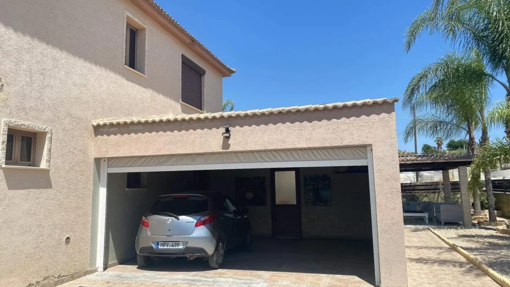3 Bedroom House for Sale in Paramytha, Limassol District