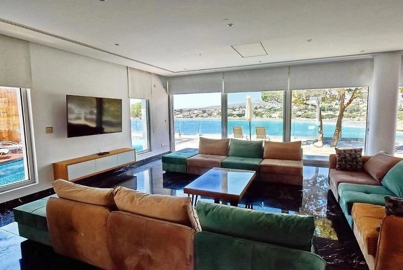 6+ Bedroom House for Sale in Coral Bay, Paphos District