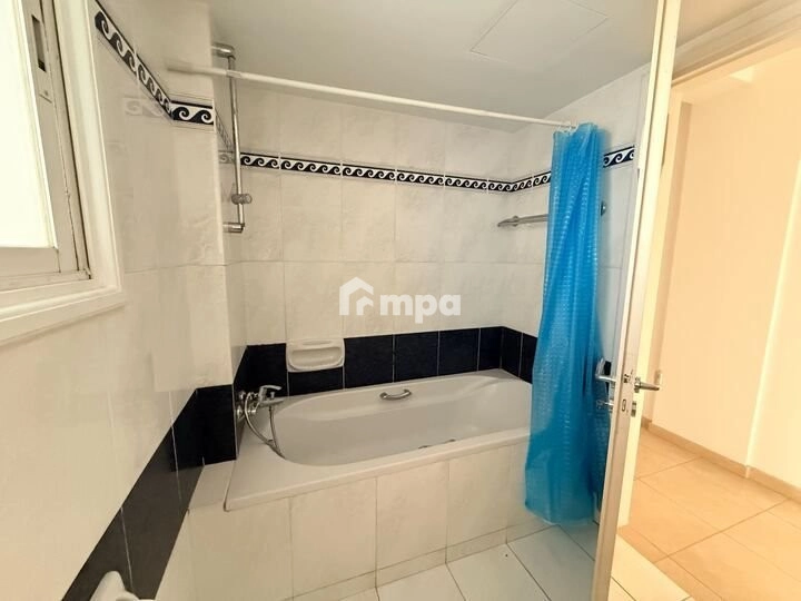 3 Bedroom Apartment for Rent in Agioi Omologites, Nicosia District