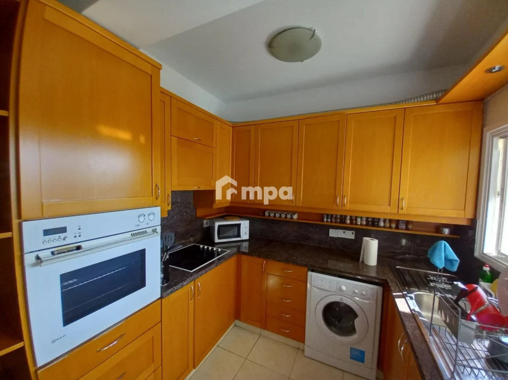 3 Bedroom Apartment for Rent in Agioi Omologites, Nicosia District