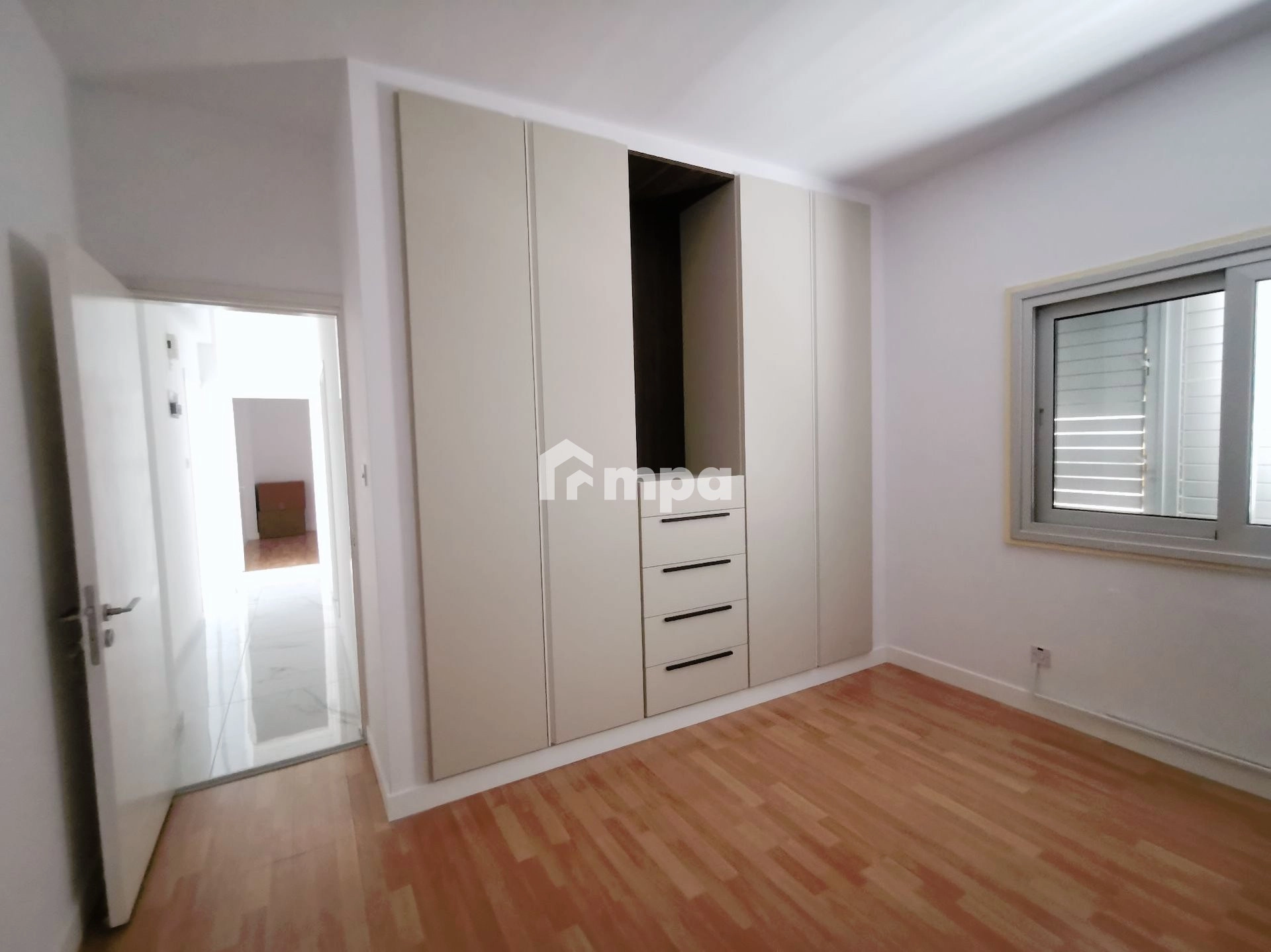 3 Bedroom Apartment for Rent in Agioi Omologites, Nicosia District