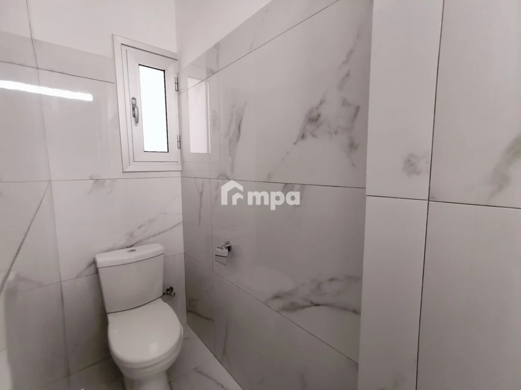 3 Bedroom Apartment for Rent in Agioi Omologites, Nicosia District