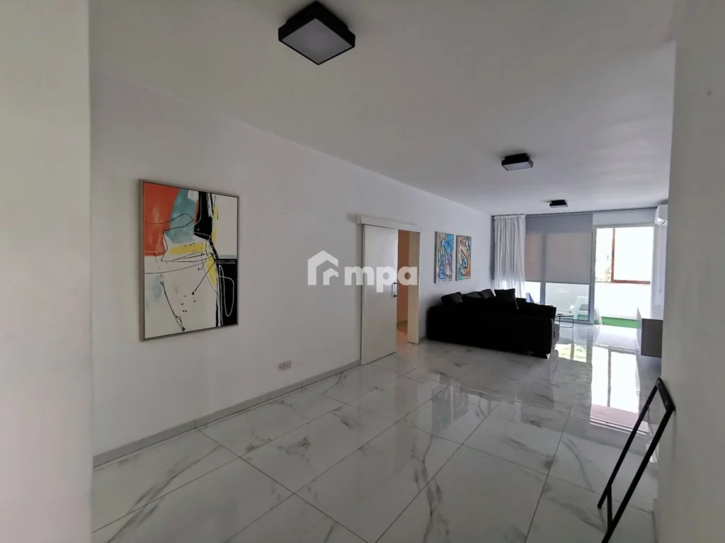 3 Bedroom Apartment for Rent in Agioi Omologites, Nicosia District