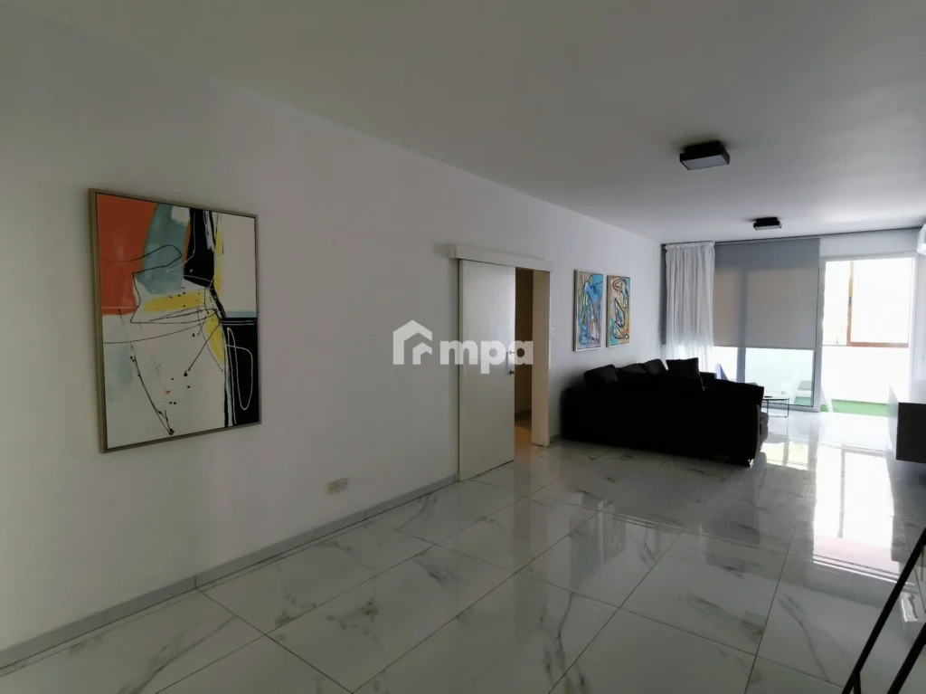 3 Bedroom Apartment for Rent in Agioi Omologites, Nicosia District