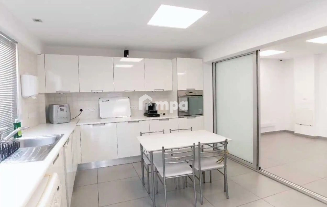 2 Bedroom Apartment for Sale in Strovolos, Nicosia District