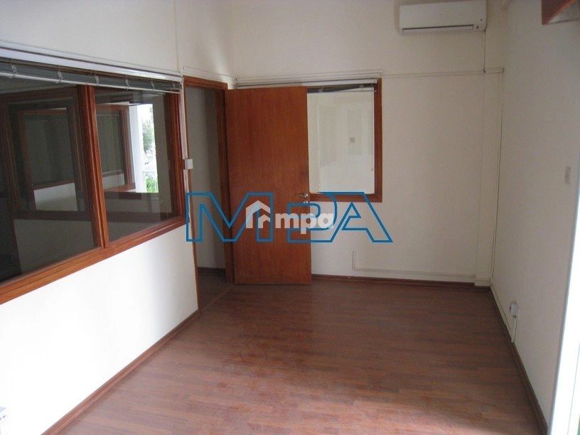 250m² Office for Rent in Engomi, Nicosia District