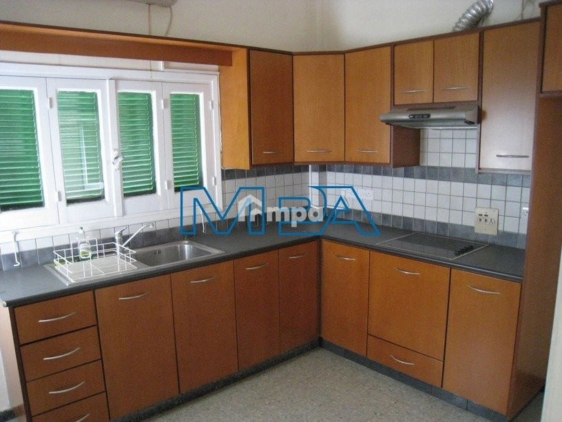 250m² Office for Rent in Engomi, Nicosia District