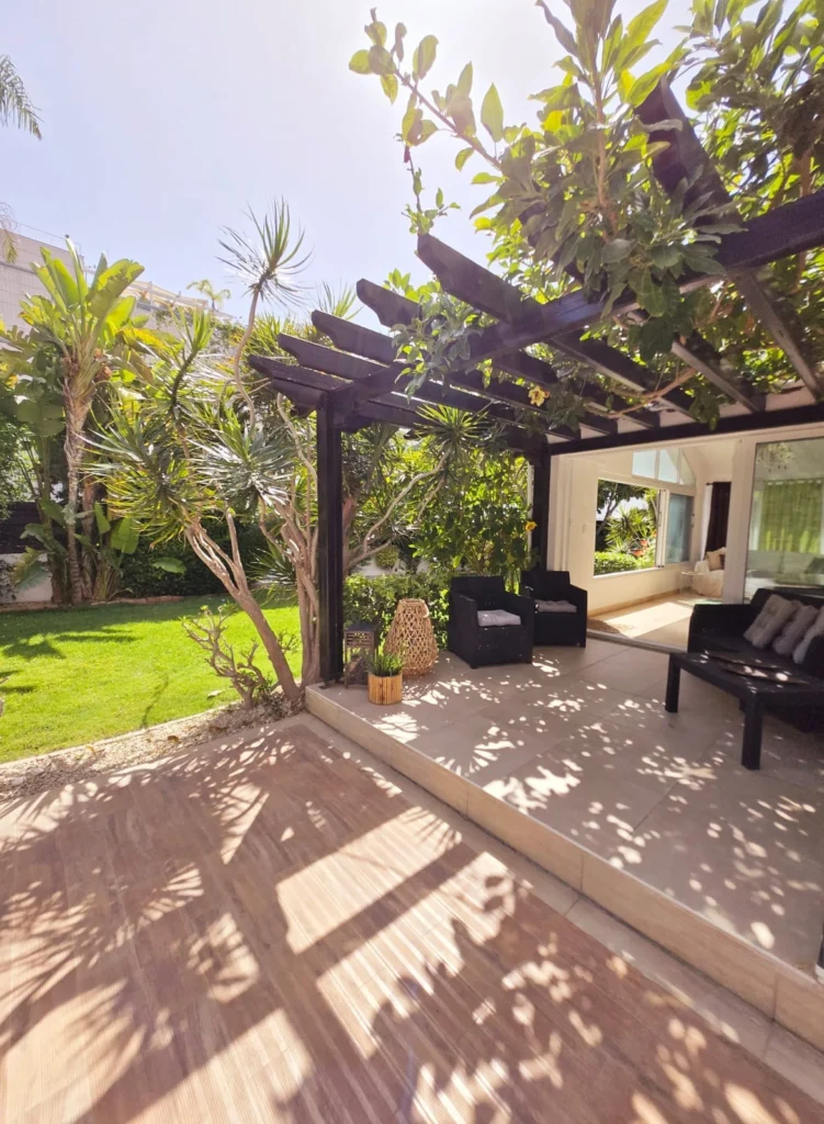 4 Bedroom House for Sale in Limassol – Agios Athanasios