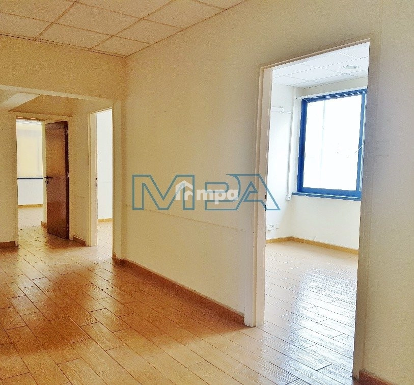 245m² Office for Rent in Nicosia District