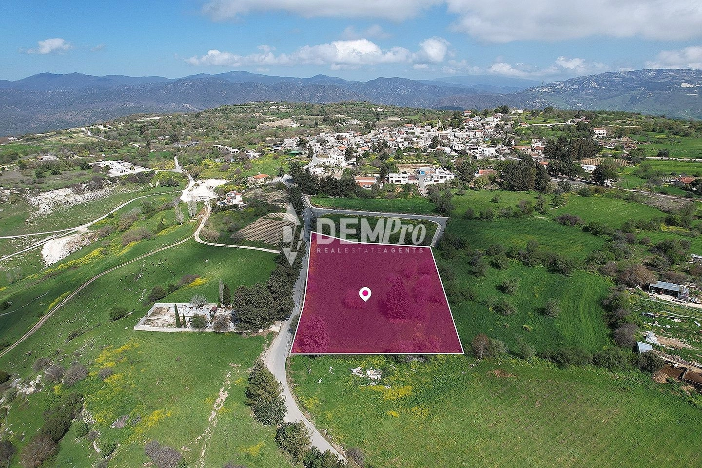 6,857m² Plot for Sale in Fyti, Paphos District