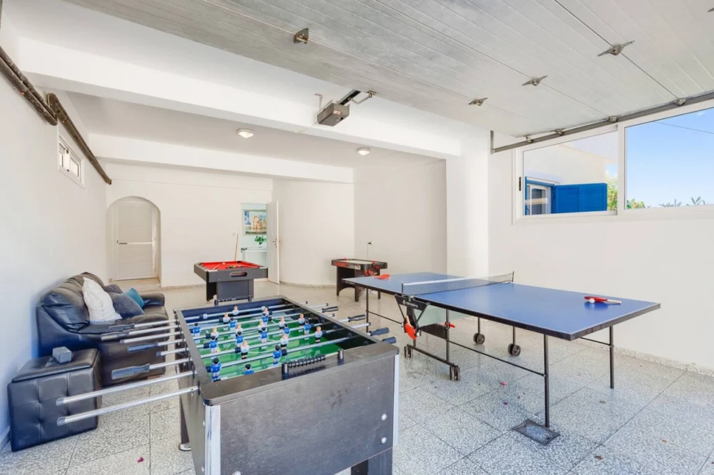 5 Bedroom House for Sale in Coral Bay, Paphos District