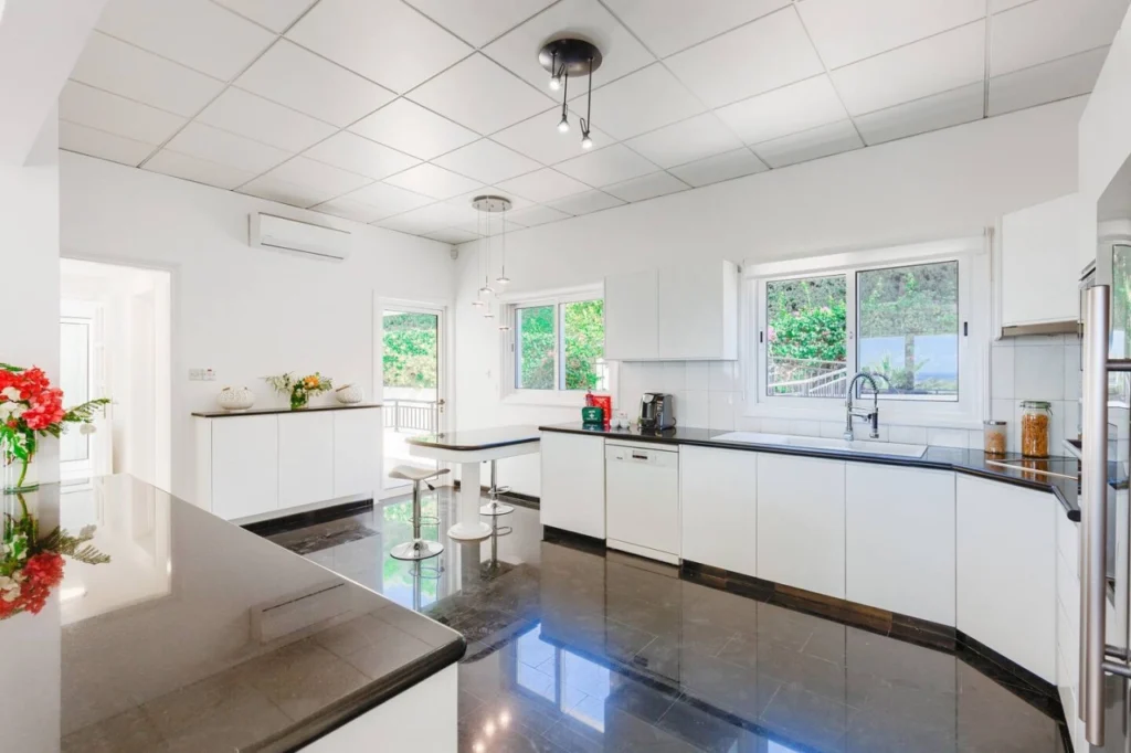 5 Bedroom House for Sale in Coral Bay, Paphos District