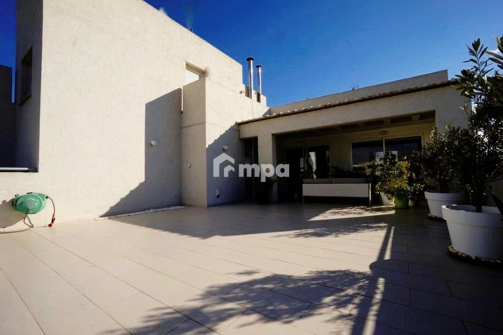 3 Bedroom Apartment for Rent in Strovolos, Nicosia District