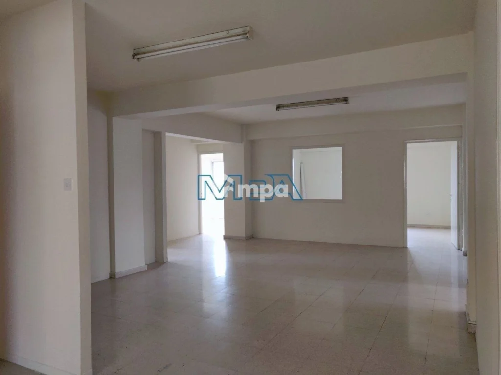 200m² Office for Rent in Strovolos, Nicosia District