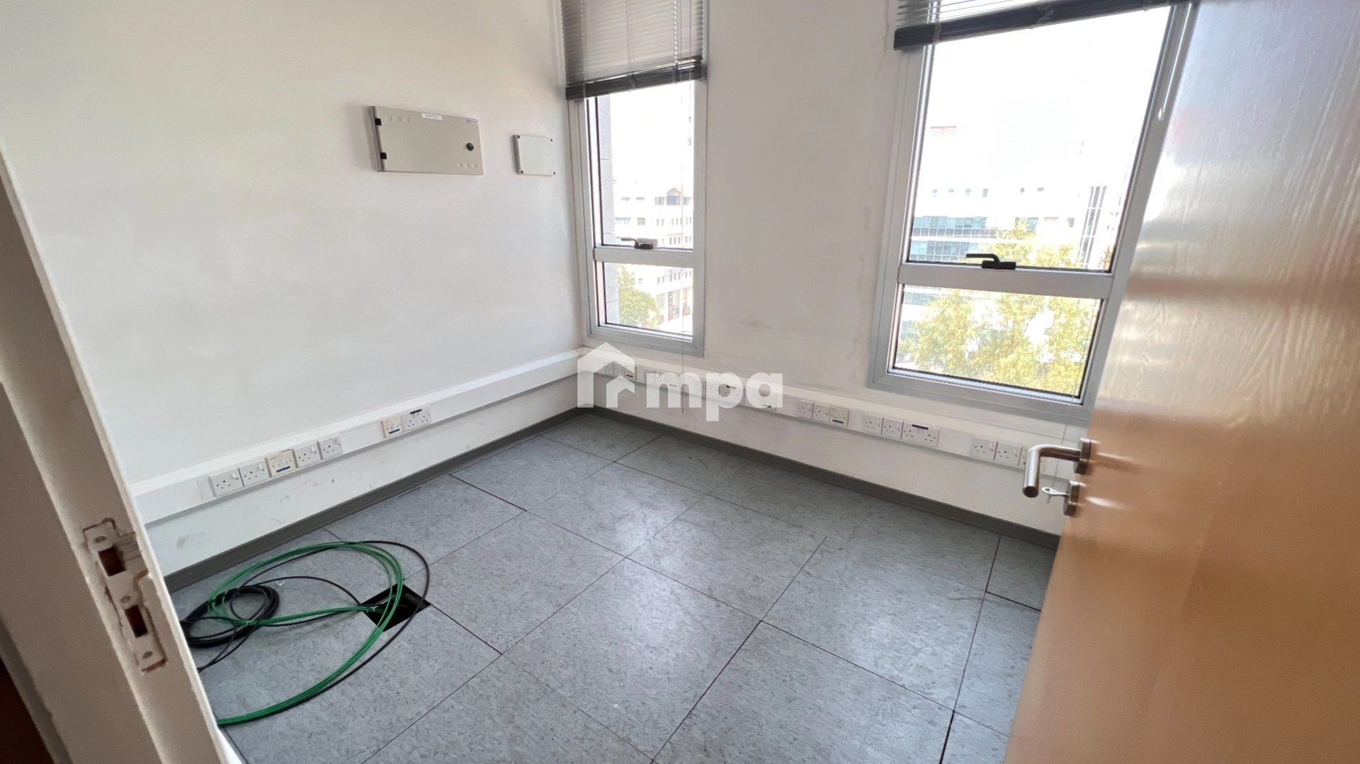 315m² Office for Rent in Aglantzia, Nicosia District