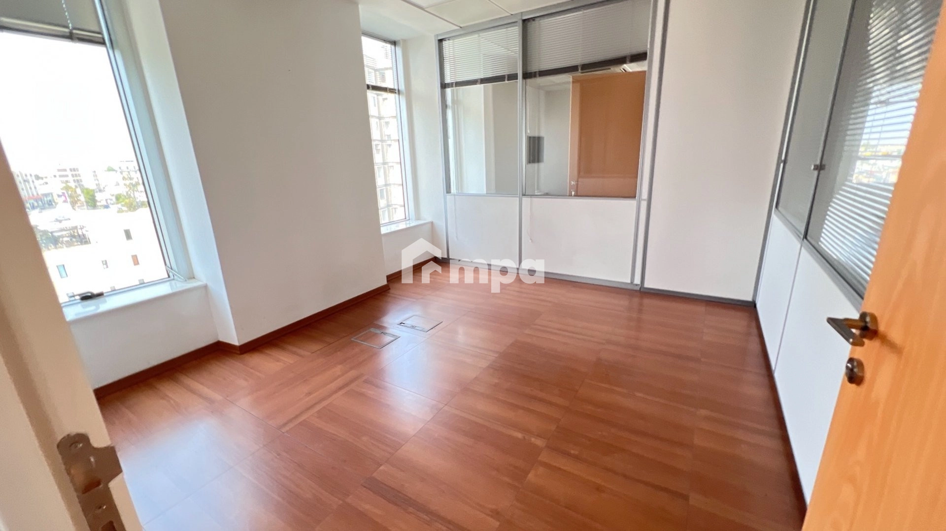 315m² Office for Rent in Aglantzia, Nicosia District