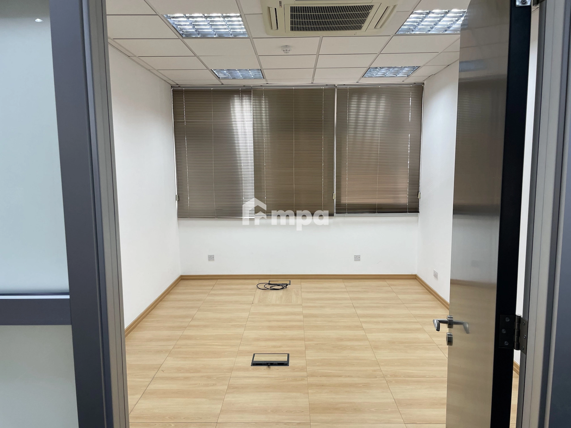 264m² Office for Rent in Nicosia District