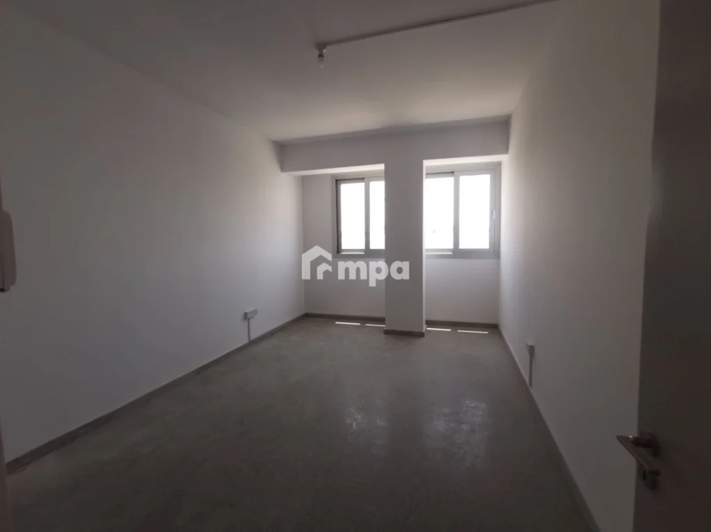 220m² Office for Rent in Nicosia – Kaimakli