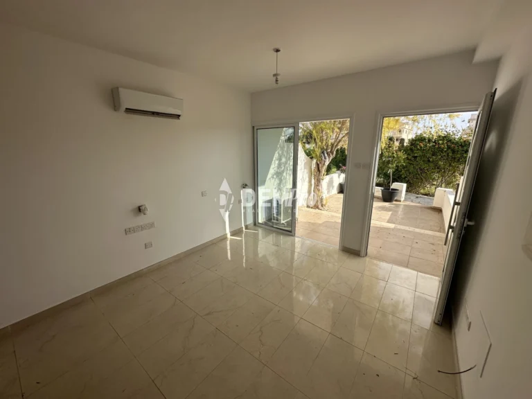 Cheap Houses and Villas for Sale Paphos up to 300000 euro