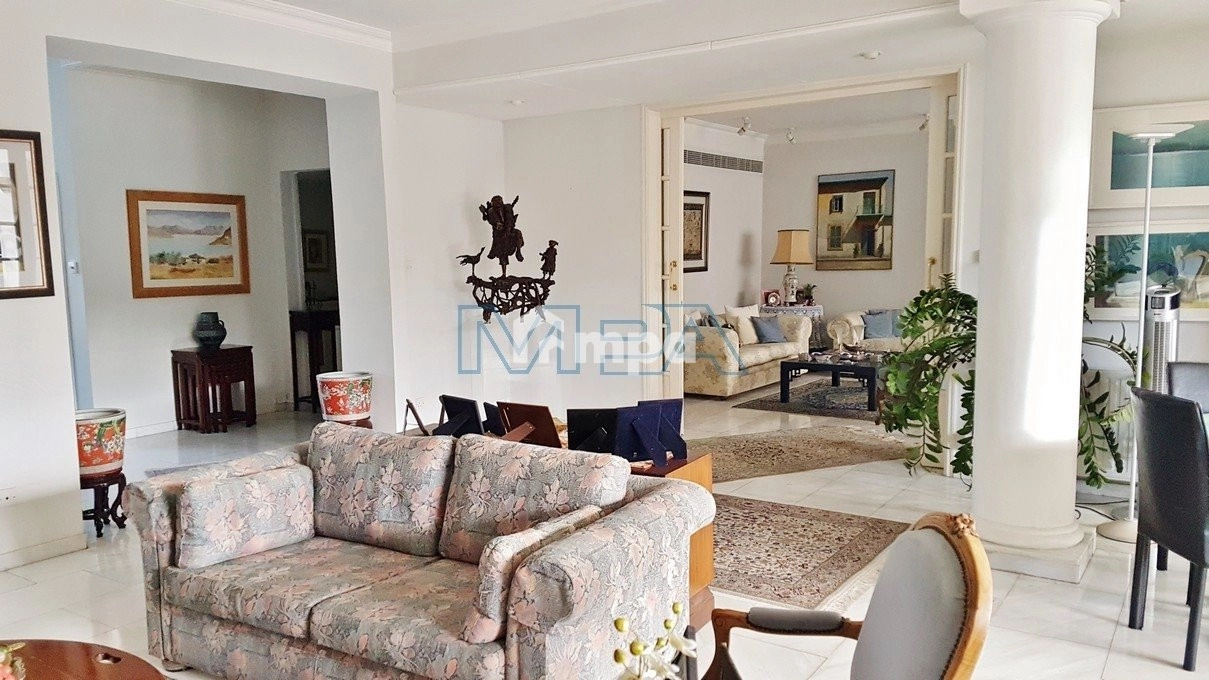 5 Bedroom House for Sale in Nicosia – Agios Andreas