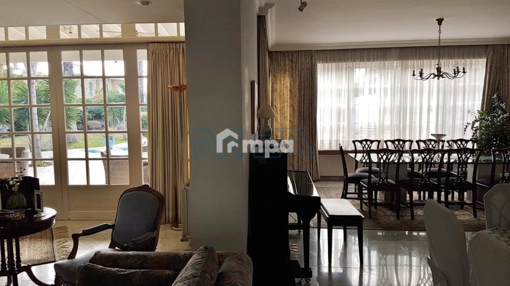 5 Bedroom House for Sale in Nicosia – Agios Andreas