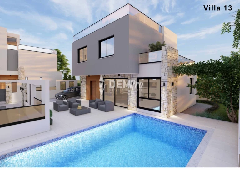 4 Bedroom House for Sale in Chlorakas, Paphos District