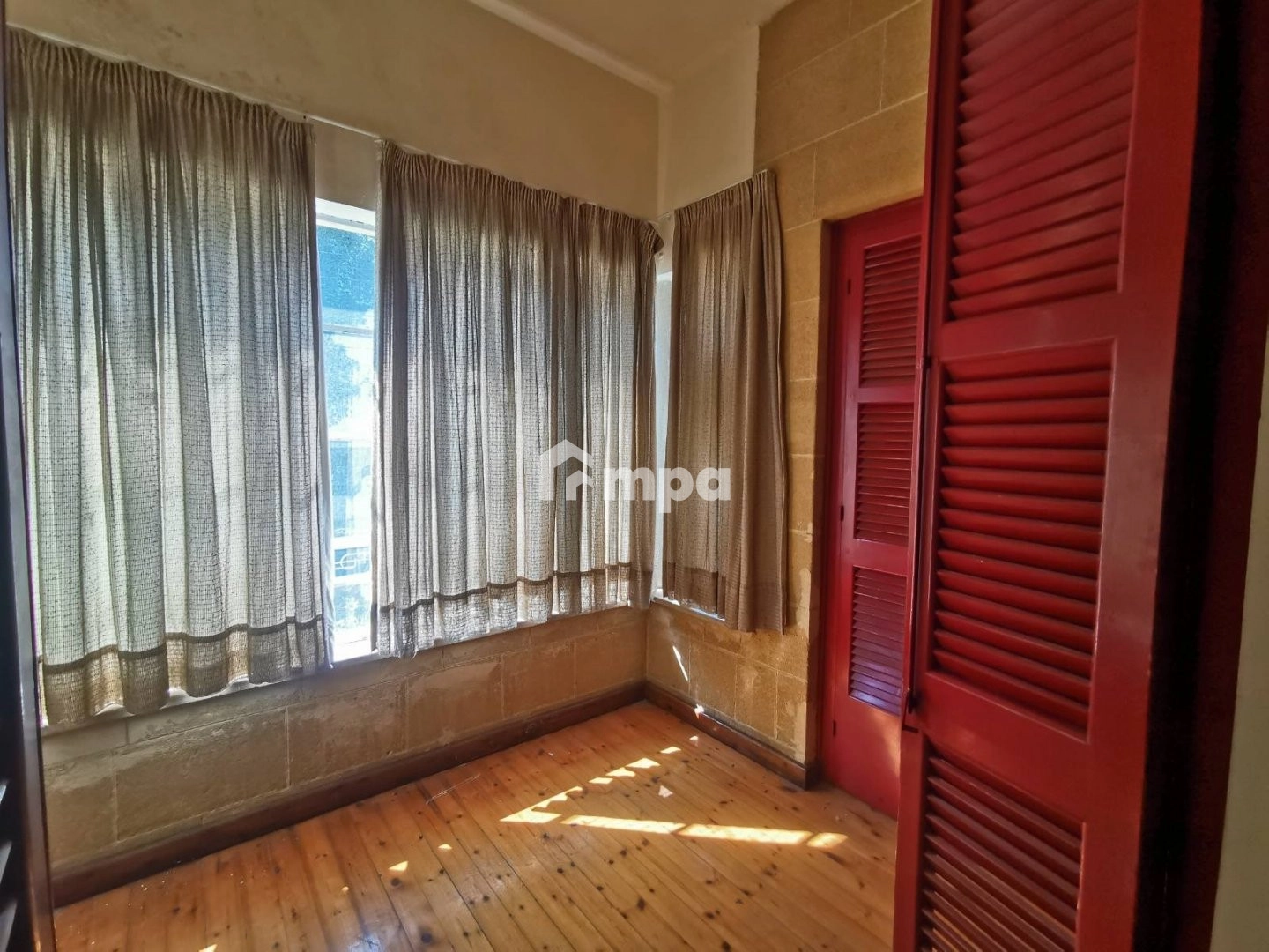 4 Bedroom House for Sale in Agioi Omologites, Nicosia District
