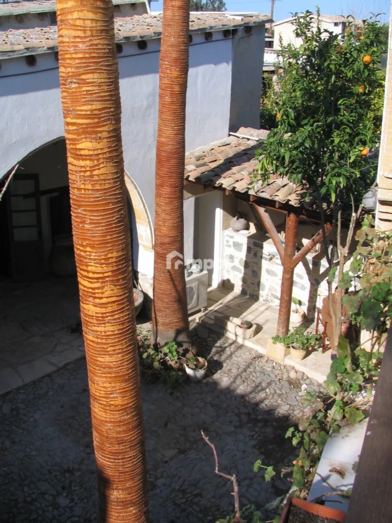 Cheap Houses and Villas for Sale Nicosia up to 800000 euro