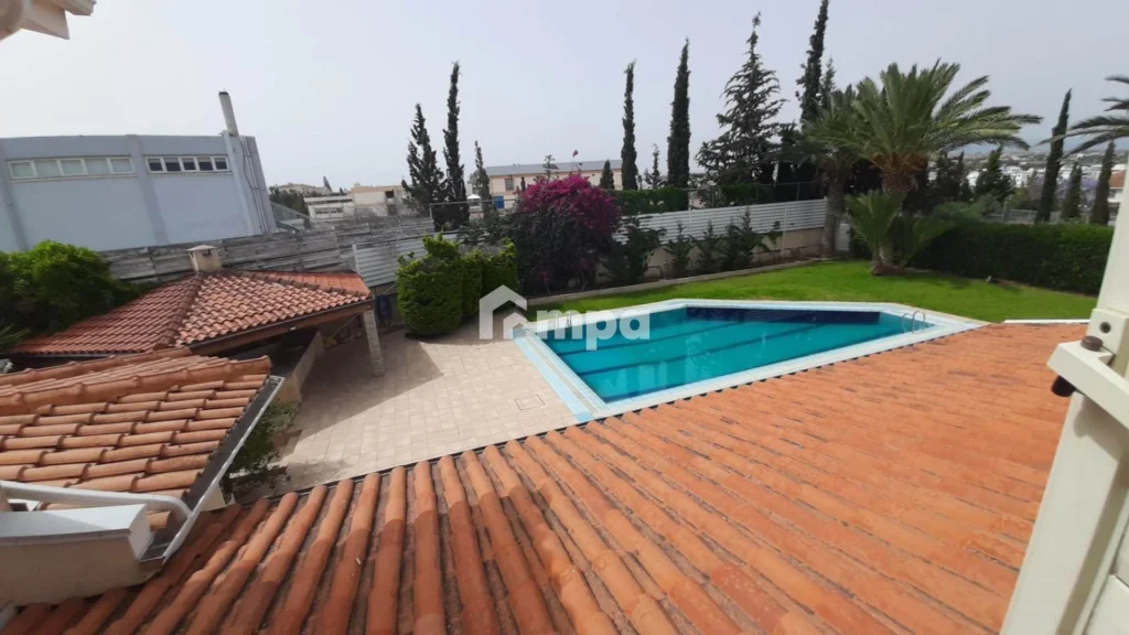 6+ Bedroom House for Sale in Latsia, Nicosia District