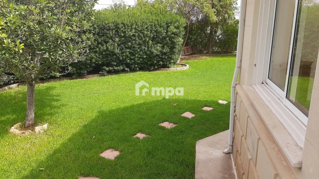 6+ Bedroom House for Sale in Latsia, Nicosia District