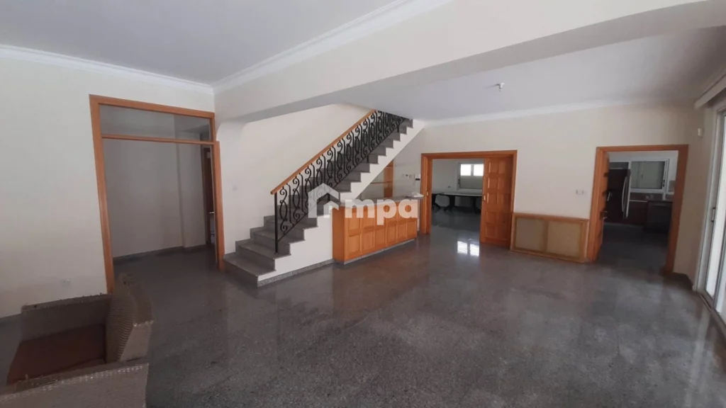 6+ Bedroom House for Sale in Latsia, Nicosia District