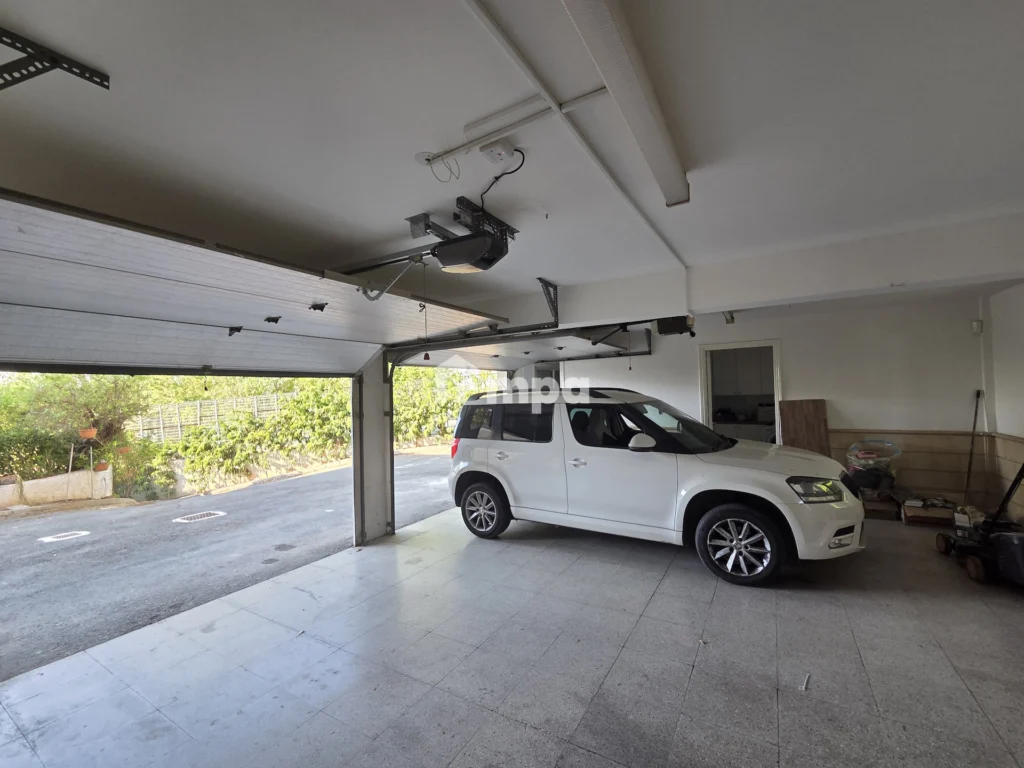 6+ Bedroom House for Sale in Latsia, Nicosia District