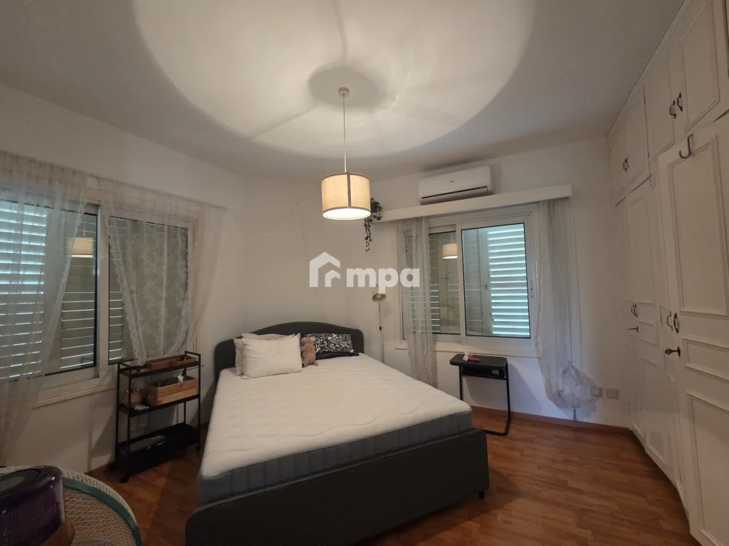 6+ Bedroom House for Sale in Latsia, Nicosia District