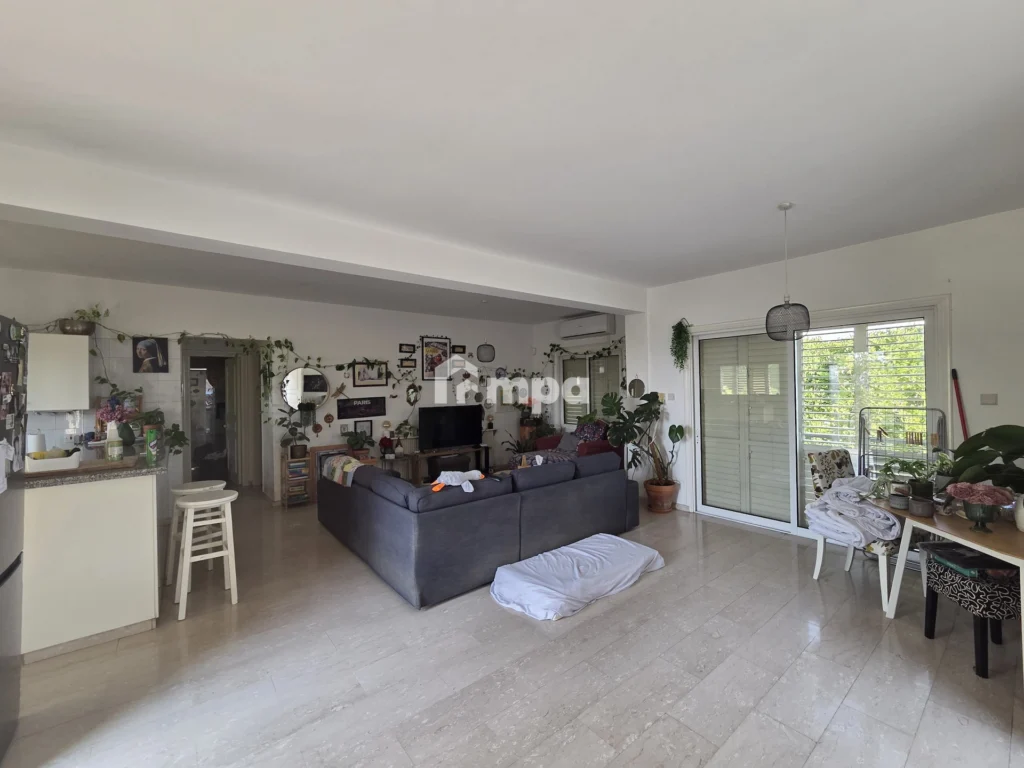 6+ Bedroom House for Sale in Latsia, Nicosia District