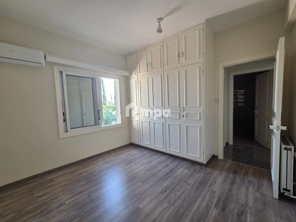6+ Bedroom House for Sale in Latsia, Nicosia District