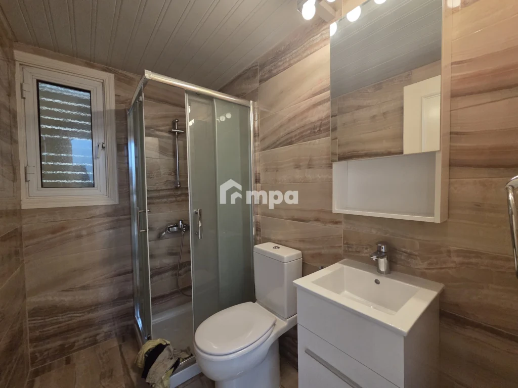 6+ Bedroom House for Sale in Latsia, Nicosia District