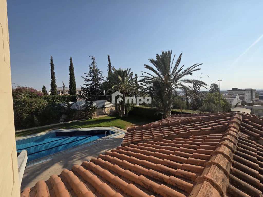 6+ Bedroom House for Sale in Latsia, Nicosia District