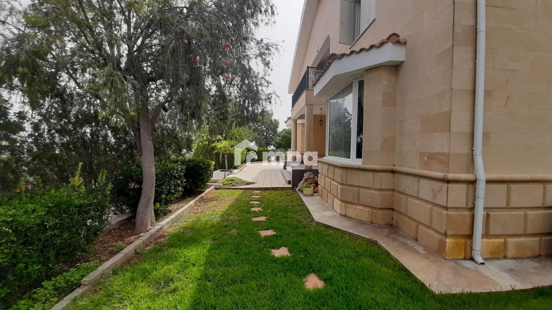 6+ Bedroom House for Sale in Latsia, Nicosia District