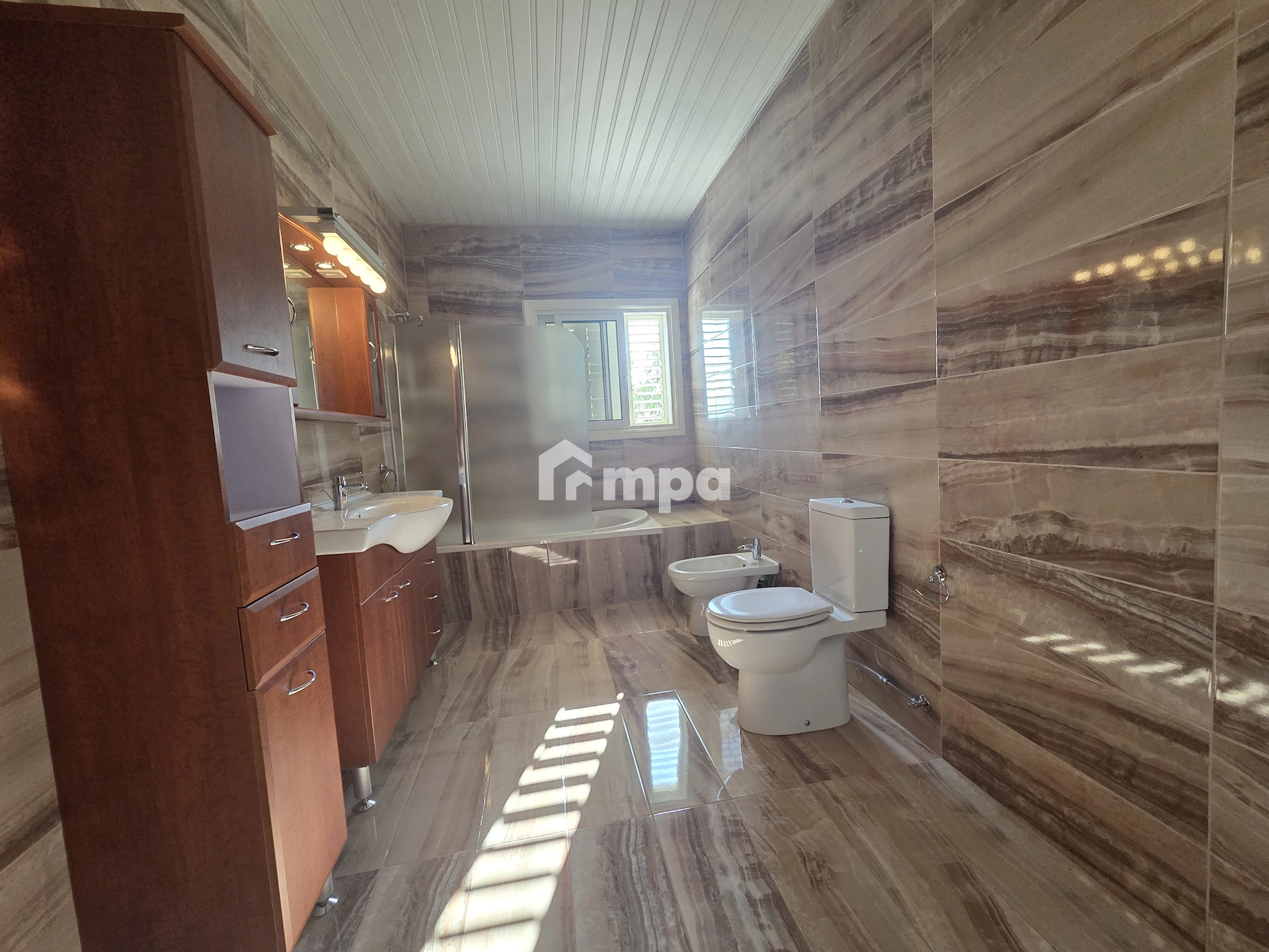 6+ Bedroom House for Sale in Latsia, Nicosia District