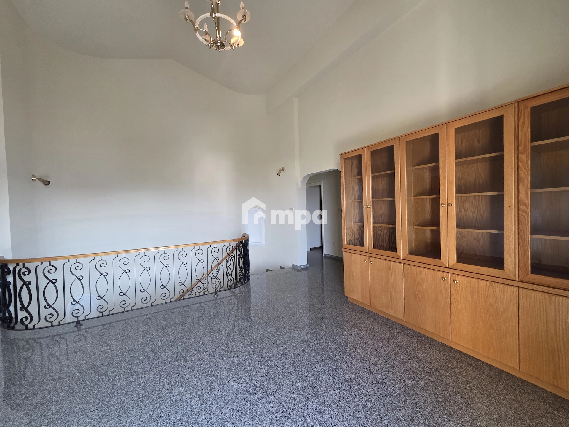6+ Bedroom House for Sale in Latsia, Nicosia District